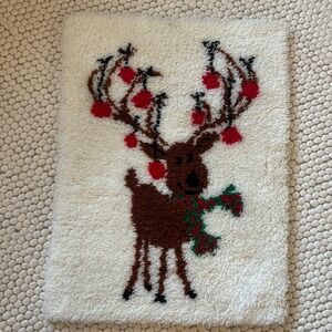 Vtg MCM Reindeer Christmas Latch Hook Rug or Wall Hanging  Kitsch Retro 27x20